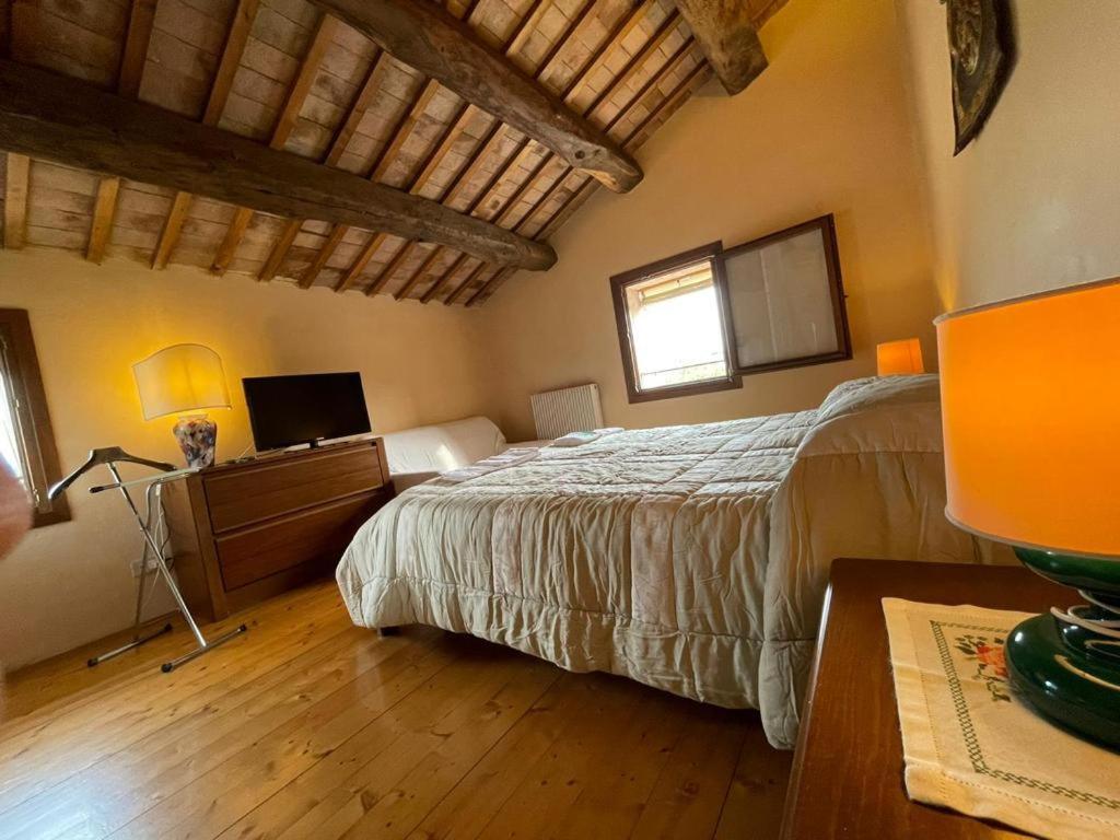 Apartamento La Casa Di Laura Castelcucco Exterior foto